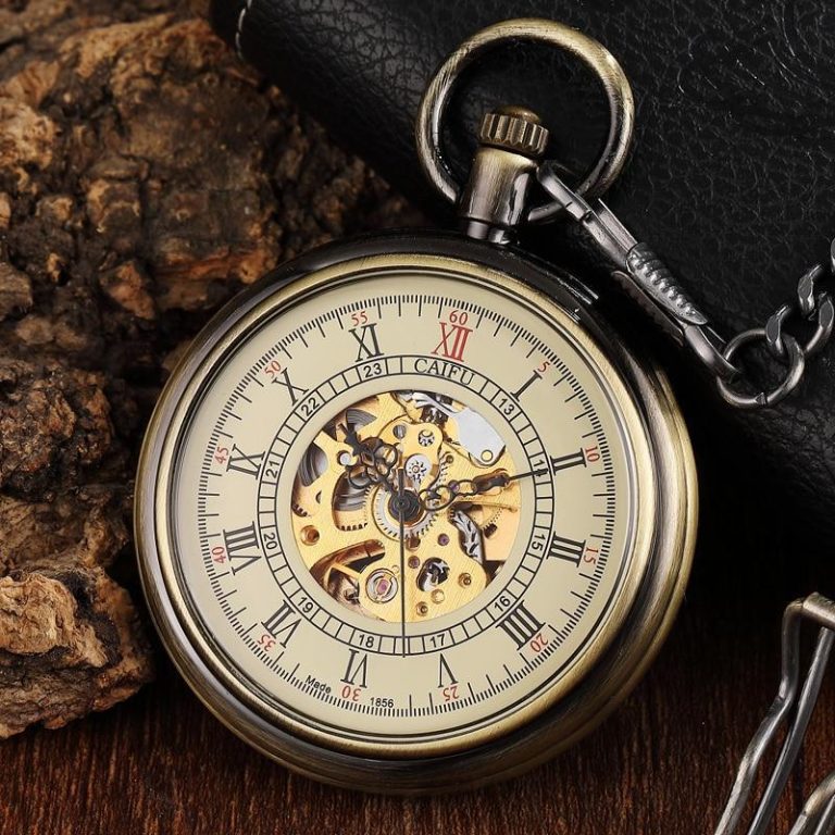 Steampunk zakhorloge voor in de zak